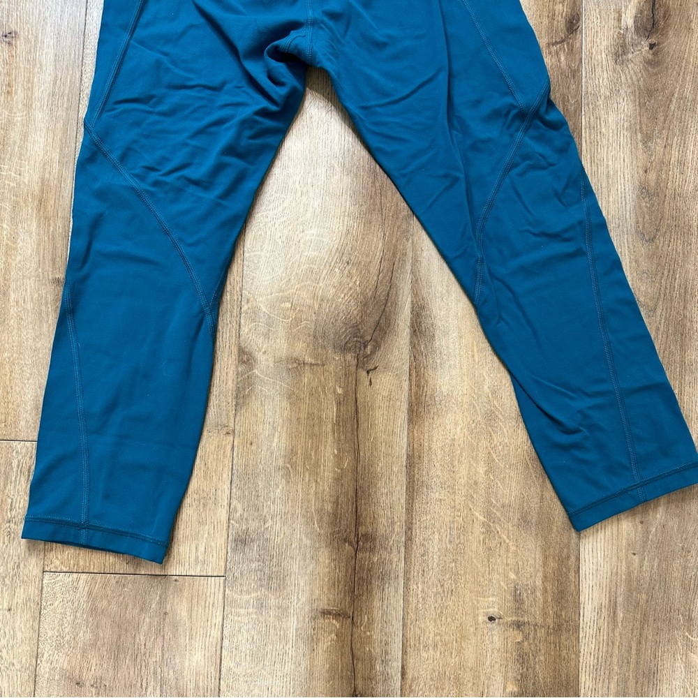 Athleta Ultimate Stash Pocket Textured 7/8 Tight Leggings Size Small - Picture 10 of 16